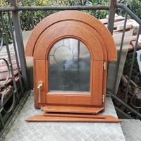 Finestra piccola con vetro camera, grata e granit