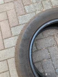 gomma Goodyear misura  215  55 r 17