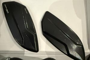 Tappi foro specchietti Aprilia Rsv4 in Ergal nero