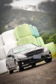 Mercedes classe c 220 amg