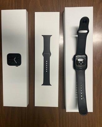 Apple Watch s7 45 mm GPS