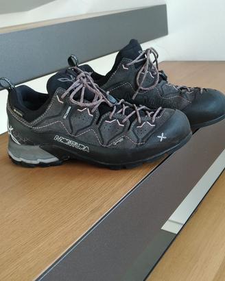 Scarpa trekking Montura