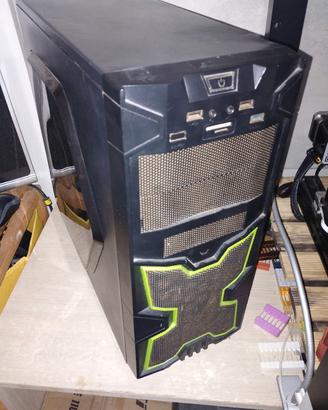 case plexiglas atx con alimentatore e scheda madre