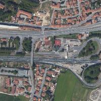 Capannone con piazzale