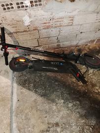 Monopattino per pezzi di ricambio