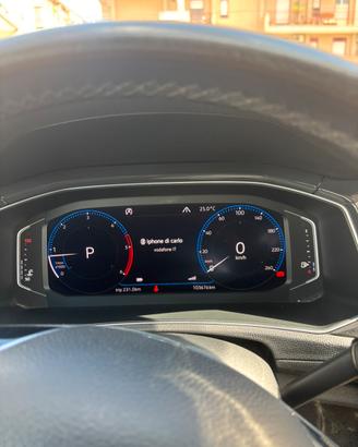 Volskwagen t roc 4 motion