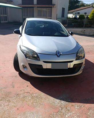 Renault Megane 3 serie grantour 1.5 tci 110 cv