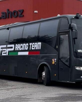 Volvo bus +garage