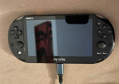 PS Vita Slim PCH-2016 – perfettamente funzionante