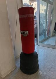 sacco da boxe da terra