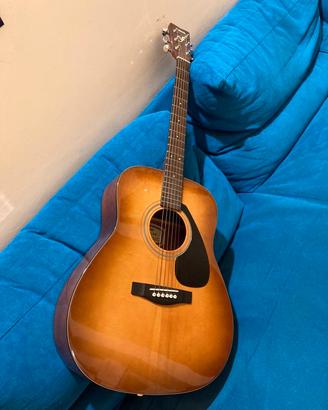 Chitarra acustica