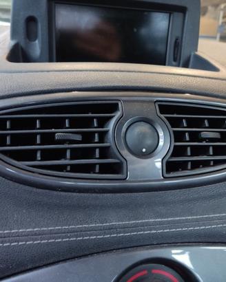 Bocchetta clima centrale RENAULT CLIO del 2011