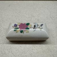 Scatolina in porcellana decorata orientale vintage