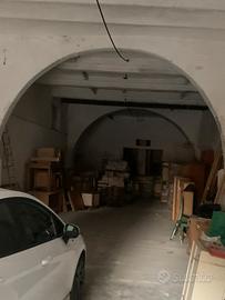 Garage di grandi dimensioni