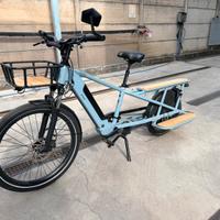 Bici cargo elettrica btwin