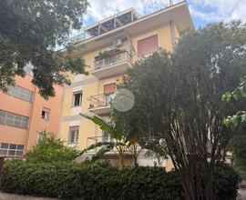2 LOCALI A ROMA