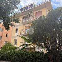 2 LOCALI A ROMA
