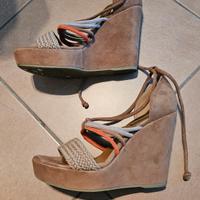 sandalo scamoscuato Vic n.39