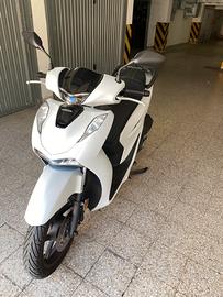 Moto sh 125 anno 2024