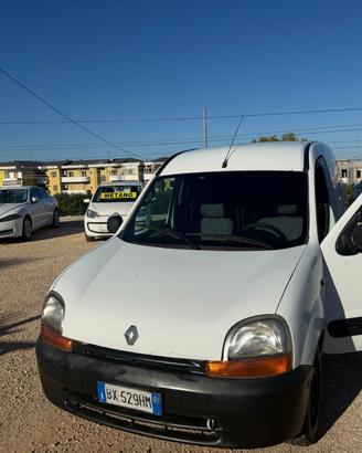 Renault Kangoo 1.9 diesel PORTA LATERALE 1.999€