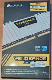 Kit memoria Bianco – C15 3000MHz DRAM DDR4 da 16G