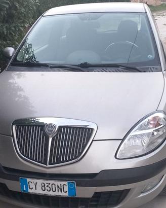 Lancia Ypsilon 1.3 MJT 75 CV Argento