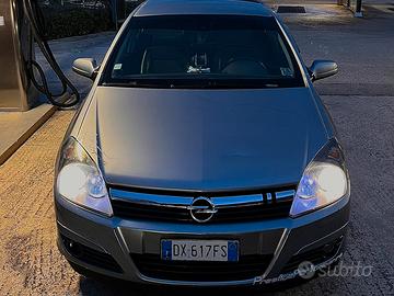 Opel astra h