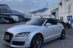 Audi tt 2.0 tfsi 200 cv s line