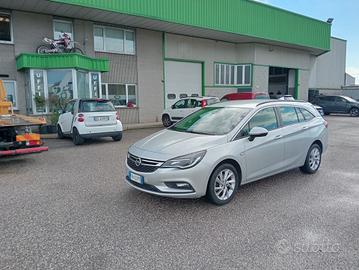 Opel Astra 1.6 CDTi 110CV Sports Tourer Business