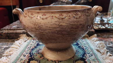 Antica zuppiera 800 con storico timbro elefantino