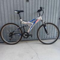 MTB MOUNTAIN BYKE 26"  AMMORTIZZATA CAMBIO SHIMANO