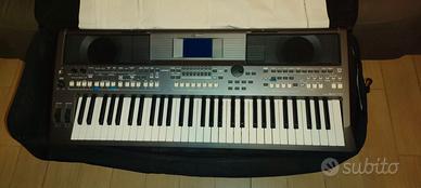 Tastiera Yamaha PSR-S670 Elettronica