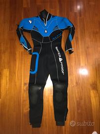 muta sub semistagna da donna