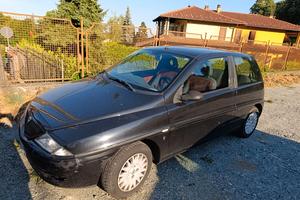 Lancia Y benzina anno 2003