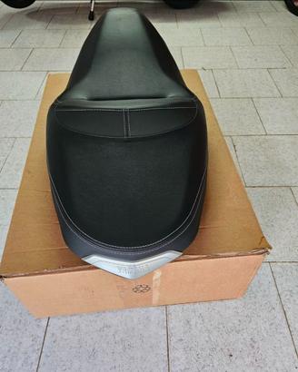 Sella Originale Yamaha X-MAX 300 (2019) – NUOVA.