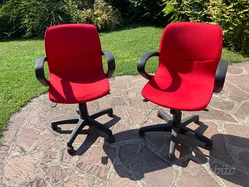 Coppia di poltroncine imbottite e regolabili