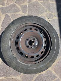 Gomma e cerchione punto Fiat 165/70 R14