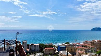 MONOLOCALE A ALASSIO