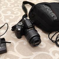 Nikon D3000 + Obiettivo 18-55