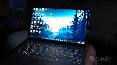 ASUS VivoBook 15" Ryzen 7 / 16 GB RAM / SSD 512 GB