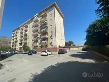 4 LOCALI A PALERMO