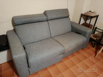 Divano 2 posti relax Poltronesofà, usato