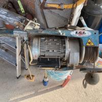 montacarichi elettrico