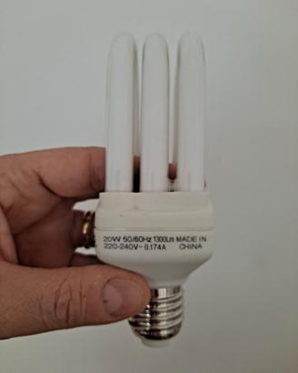 Lampadina 20W E27 Ikea CFL 2700K usata ma perfetta