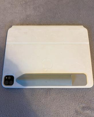 IPad Pro 11” M1 128gB, con Magic Keyboard