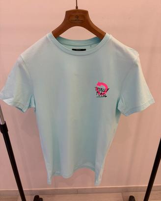 T-shirt con grafica Bershka
