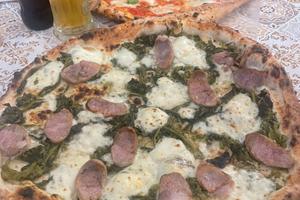 Locale in piazza a finale emilia