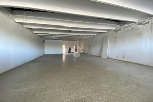 NEGOZIO A REGGIO NELL'EMILIA