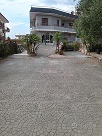 Locale Commerciale 300mq