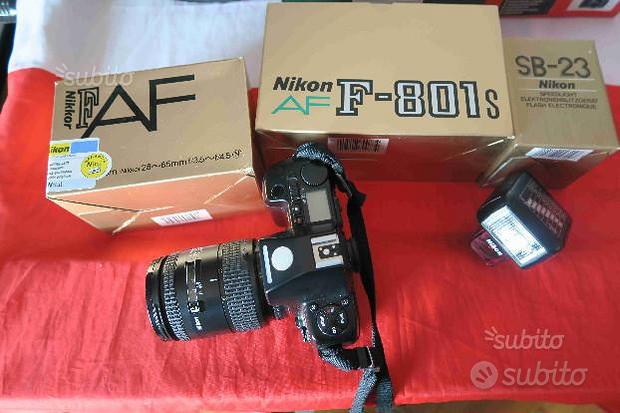 Nikon AF F-801S con zoom Nikkor AF 28-85mm